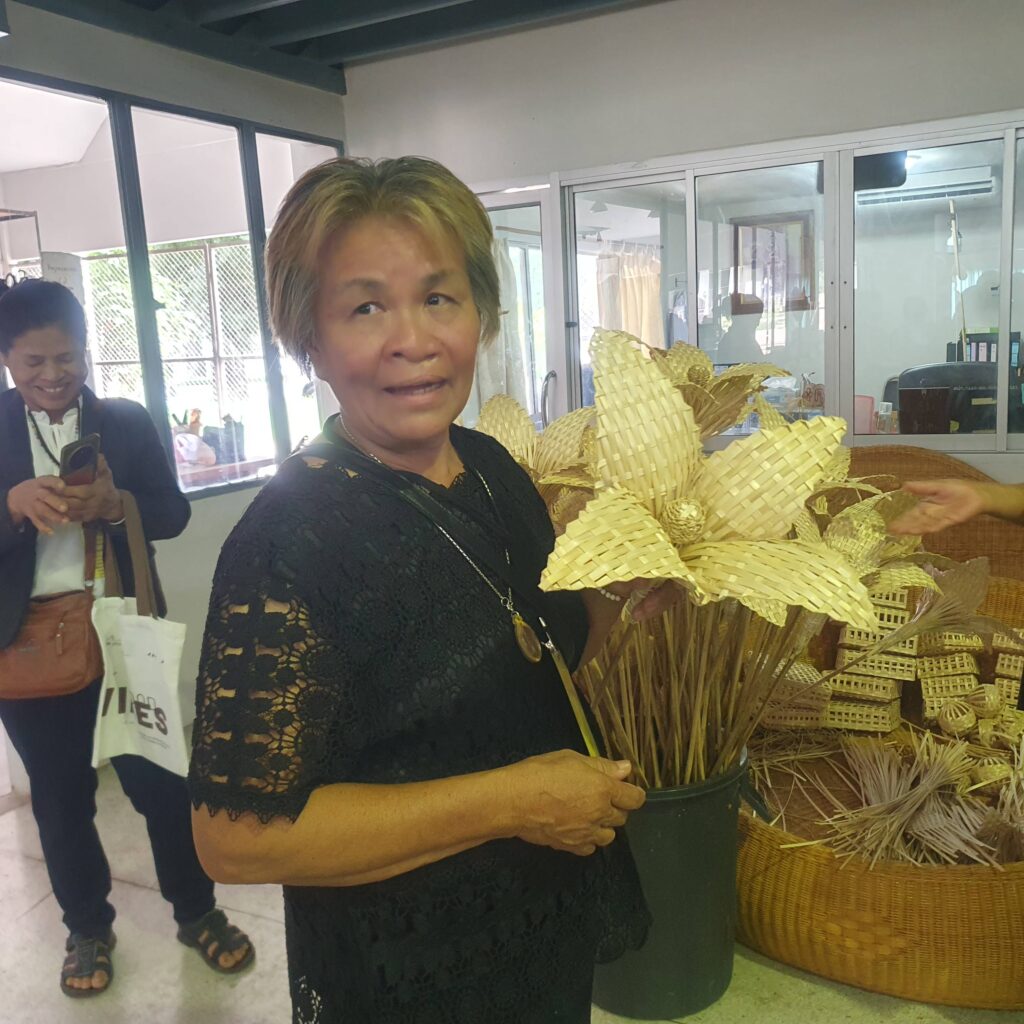 โครงการฝึกอบรมพัฒนาศักยภาพ ของผู้บริหารท้องถิ่น ผู้ช่วยผู้บริหารท้องถิ่น สมาชิกสภาท้องถิ่นพนักงานส่วนตำบล พนักงานจ้าง ผู้นำชุมชนและอาสาสมัครท้องถิ่นรักษ์โลก(อถล.) ประจำปีงบประมาณ2569 line album อยุธยา 260826 162