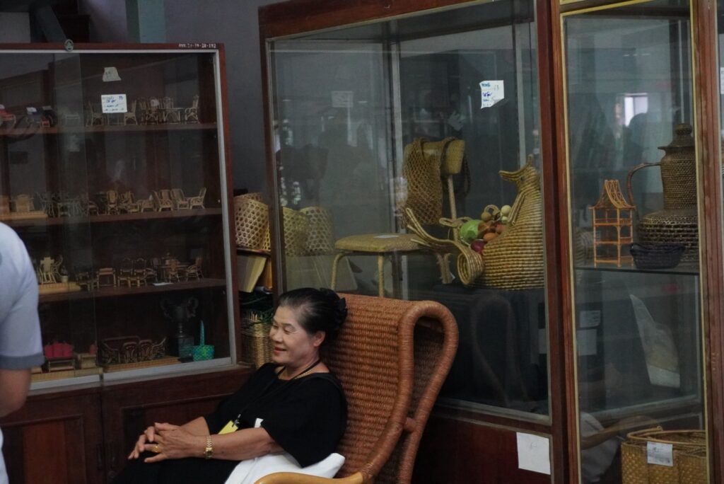 โครงการฝึกอบรมพัฒนาศักยภาพ ของผู้บริหารท้องถิ่น ผู้ช่วยผู้บริหารท้องถิ่น สมาชิกสภาท้องถิ่นพนักงานส่วนตำบล พนักงานจ้าง ผู้นำชุมชนและอาสาสมัครท้องถิ่นรักษ์โลก(อถล.) ประจำปีงบประมาณ2569 line album อยุธยา 260826 17