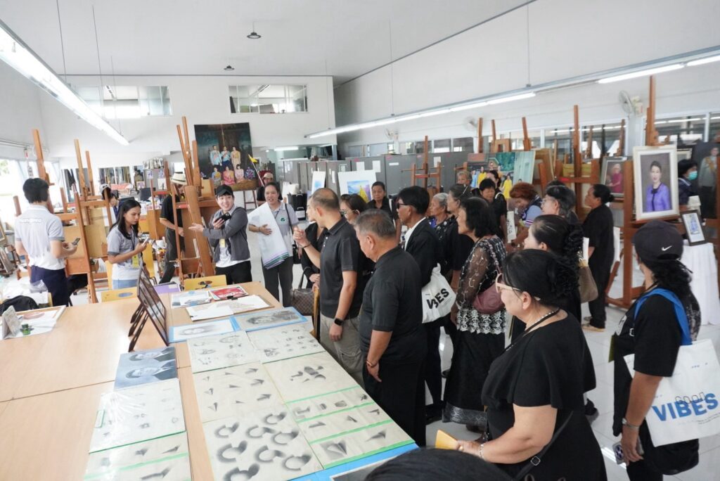 โครงการฝึกอบรมพัฒนาศักยภาพ ของผู้บริหารท้องถิ่น ผู้ช่วยผู้บริหารท้องถิ่น สมาชิกสภาท้องถิ่นพนักงานส่วนตำบล พนักงานจ้าง ผู้นำชุมชนและอาสาสมัครท้องถิ่นรักษ์โลก(อถล.) ประจำปีงบประมาณ2569 line album อยุธยา 260826 35